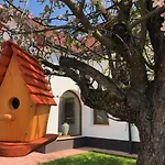 Tündérkert Panzió őrség Viszák