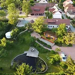 Tündérkert Panzió őrség Viszák