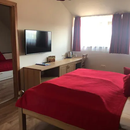 Tuenderkert Panzio Orseg Bed & Breakfast *