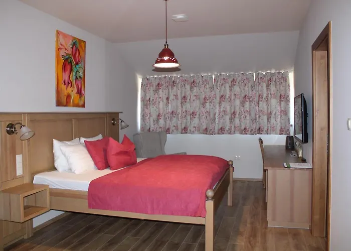 Tuenderkert Panzio Orseg 4*
