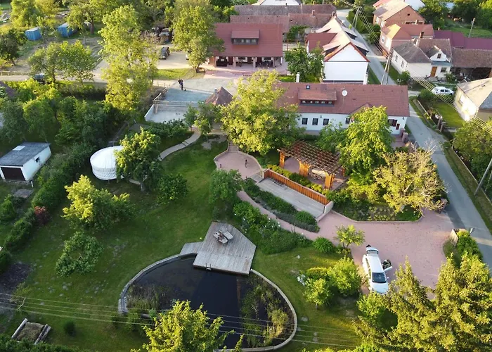 Tuenderkert Panzio Orseg Viszák